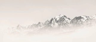Il Monte Bianco nella nebbia seppia