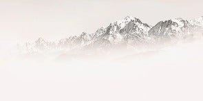 Carta da parati del Monte Bianco, mattina nebbiosa