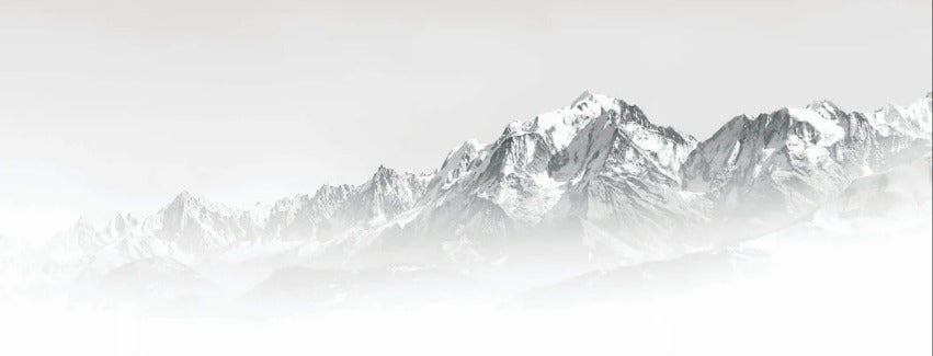 Il Monte Bianco nella nebbia carta da parati in bianco e nero