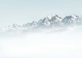 Carta da parati del Monte Bianco nella nebbia blu