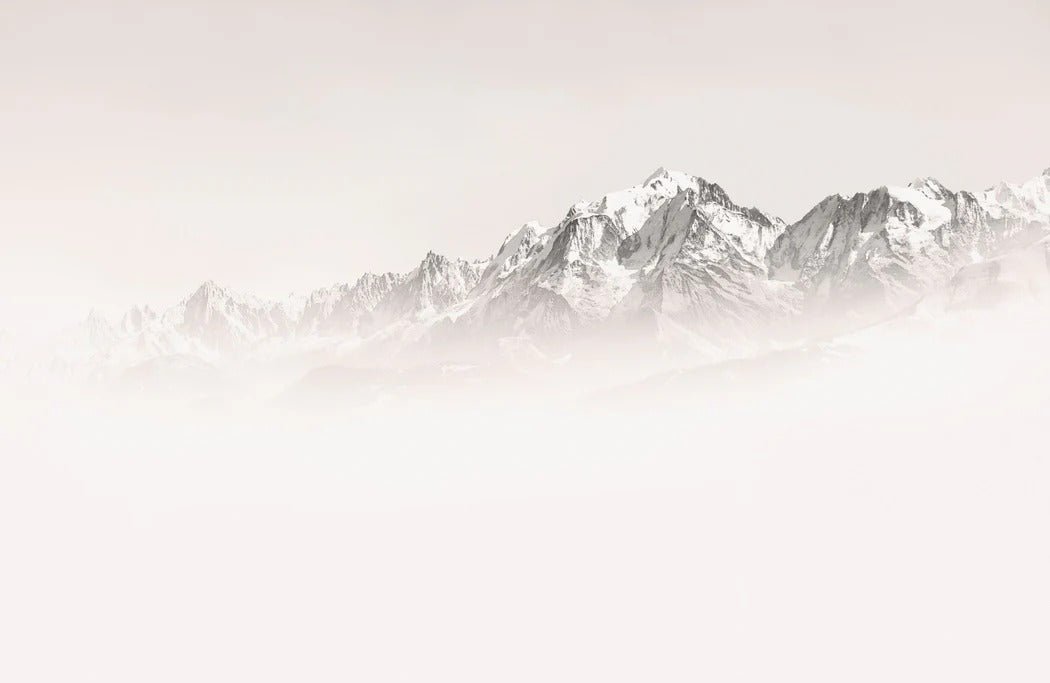 Carta da parati del Monte Bianco, mattina nebbiosa