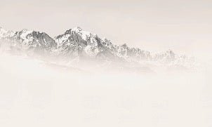 Il Monte Bianco nella nebbia seppia