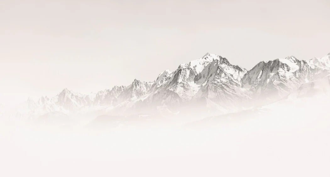 Carta da parati del Monte Bianco, mattina nebbiosa