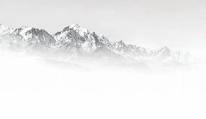 Il Monte Bianco nella nebbia carta da parati in bianco e nero