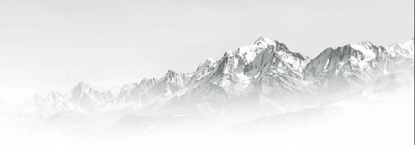 Il Monte Bianco nella nebbia carta da parati in bianco e nero
