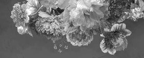 Carta da parati con fiori di peonia in bianco e nero