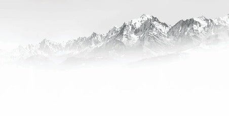 Il Monte Bianco nella nebbia carta da parati in bianco e nero