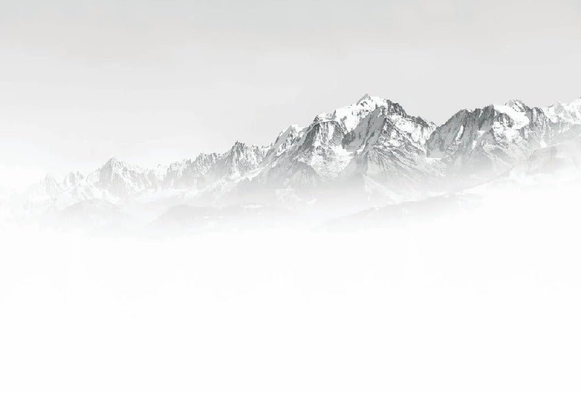 Il Monte Bianco nella nebbia carta da parati in bianco e nero