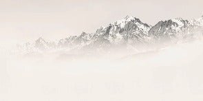 Il Monte Bianco nella nebbia seppia