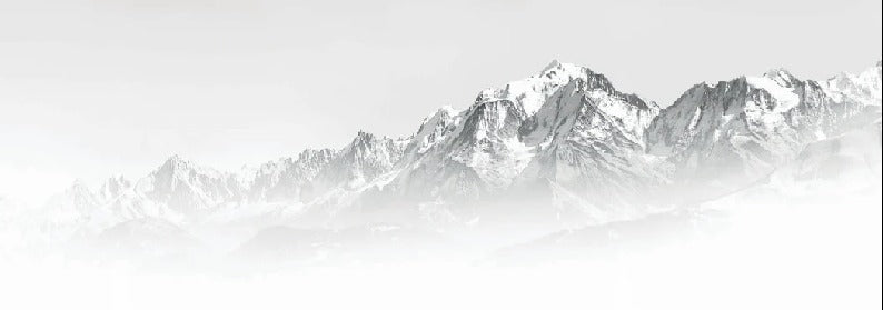 Il Monte Bianco nella nebbia carta da parati in bianco e nero