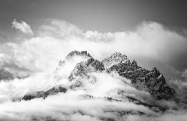 Sfondo panoramico delle vette dolomitiche