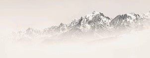 Il Monte Bianco nella nebbia seppia