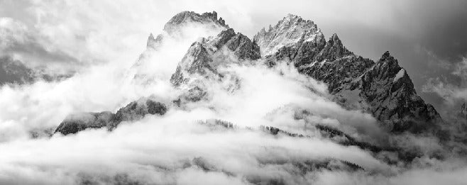 Sfondo panoramico delle vette dolomitiche
