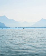 Papier peint panoramique Lac Léman – Montagnes et lac - Muralconcept