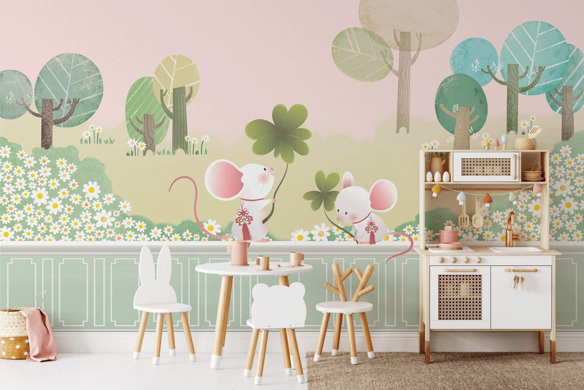 Baby mouse in giardino wallpaper